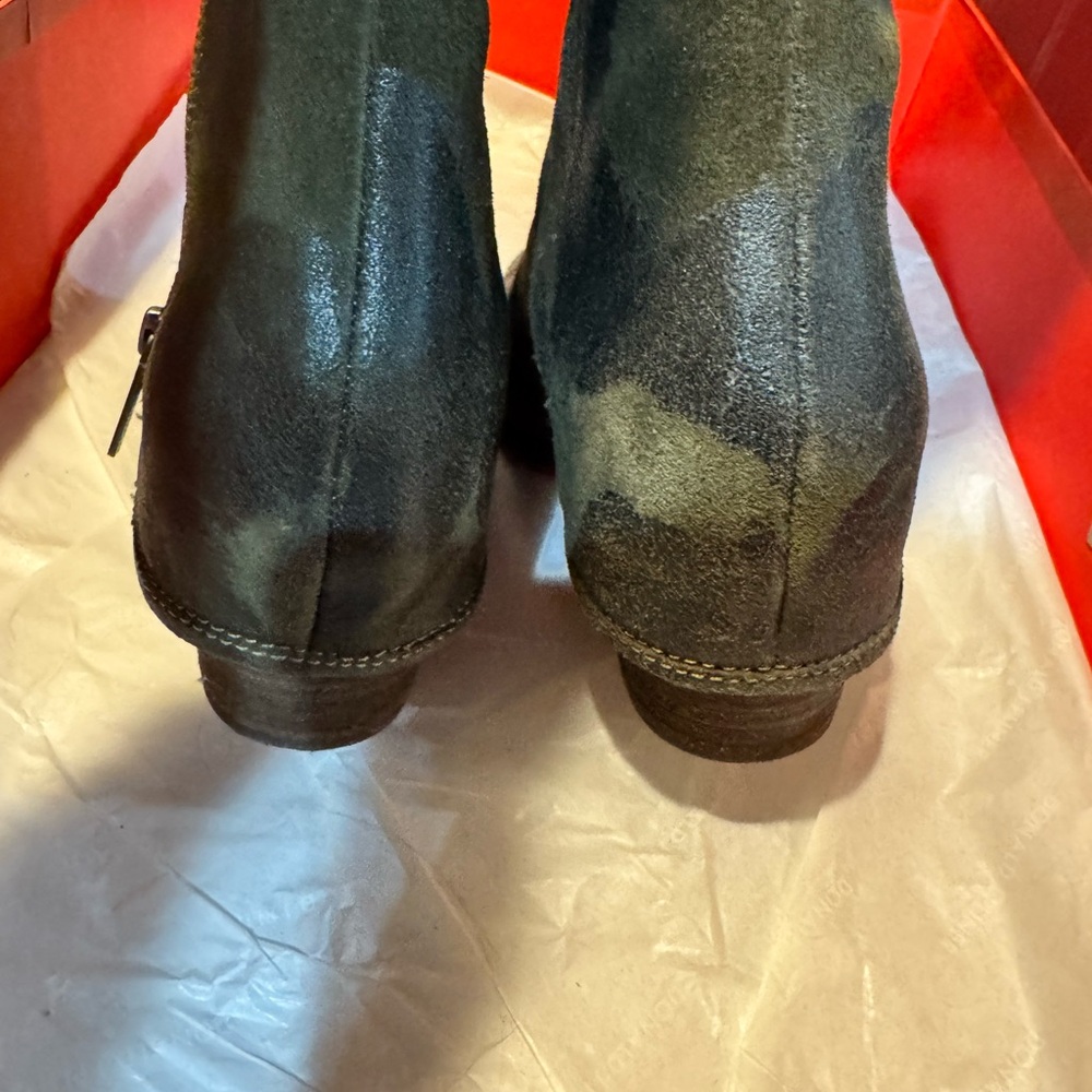 Donald J. Pliner Devi3 Olive Vintage Suede Boots - Picture 6 of 8